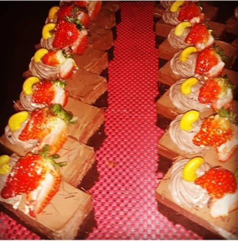 شیرینی شاتوت رضازاده در کلارآباد شیرینی شاتوت رضازاده در کلارآباد