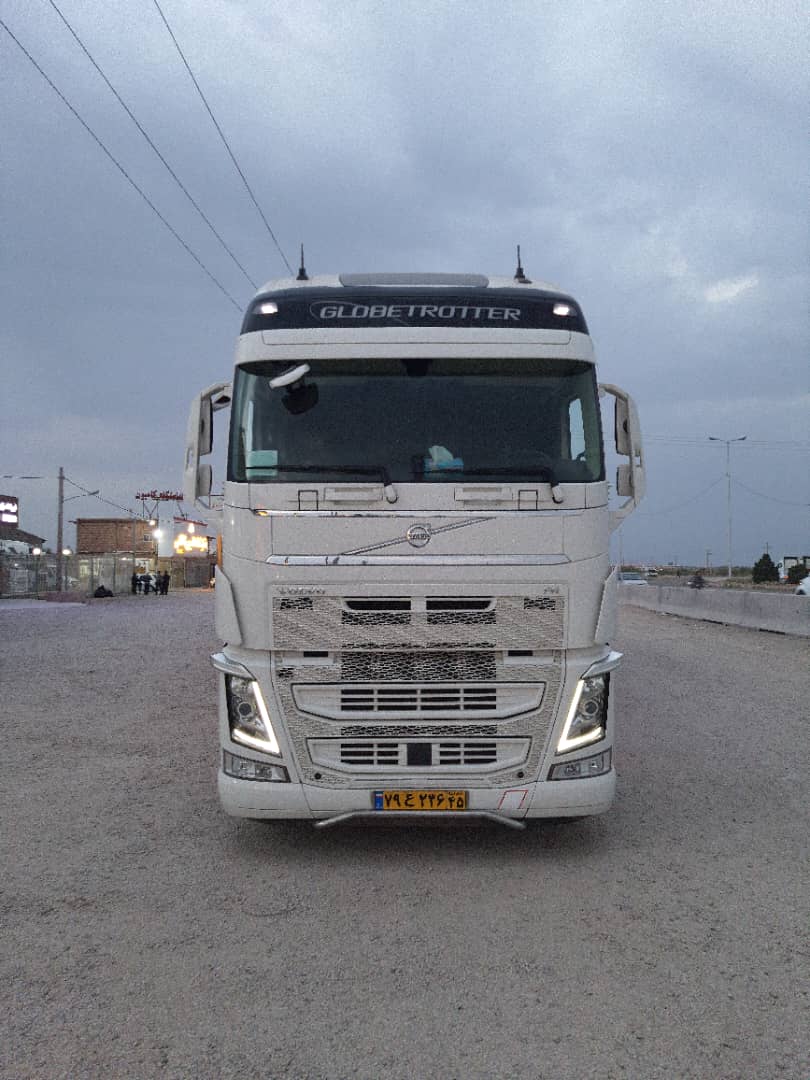 نمایشگاه کامیون جعفری در کرمان نمایشگاه کامیون جعفری در کرمان