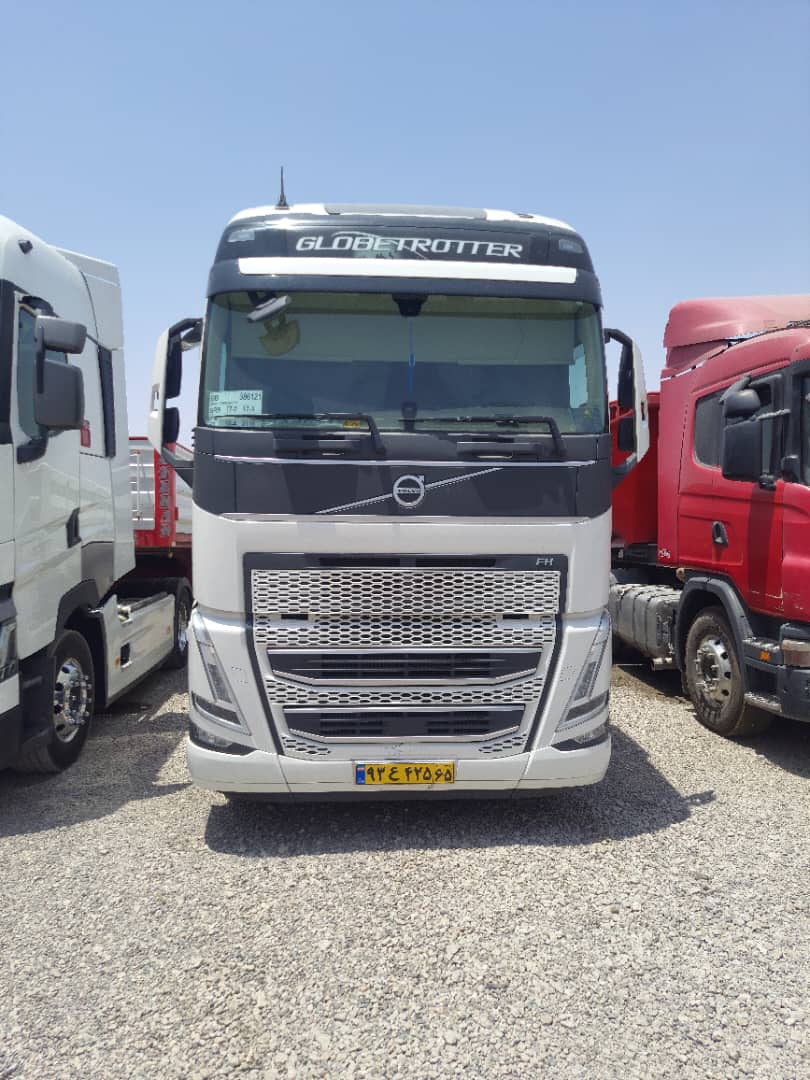 نمایشگاه کامیون جعفری در کرمان نمایشگاه کامیون جعفری در کرمان