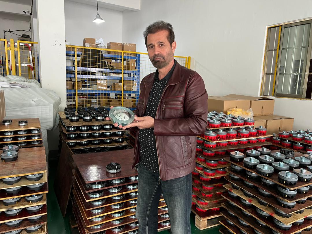 واردات و فروش بلندگو و قطعات بلندگو لباف در تهران واردات و فروش بلندگو و قطعات بلندگو لباف در تهران