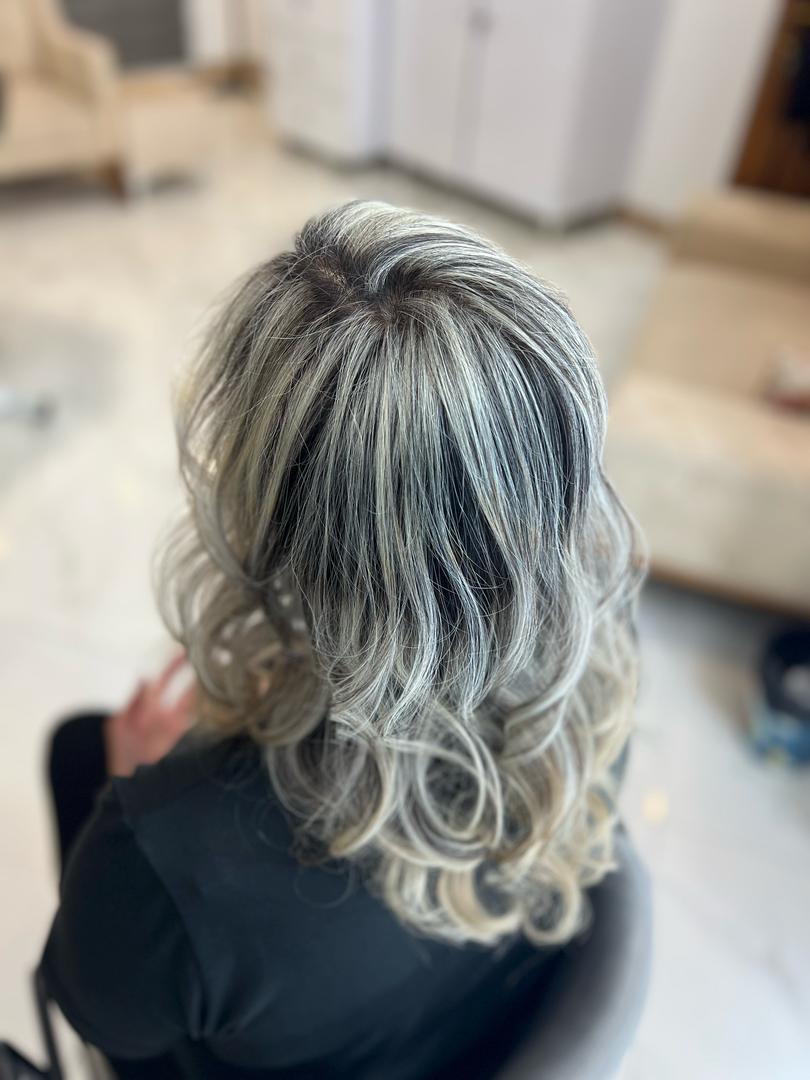 رنگ و لایت و کراتین سحر رضایی در آمل رنگ و لایت و کراتین سحر رضایی در آمل