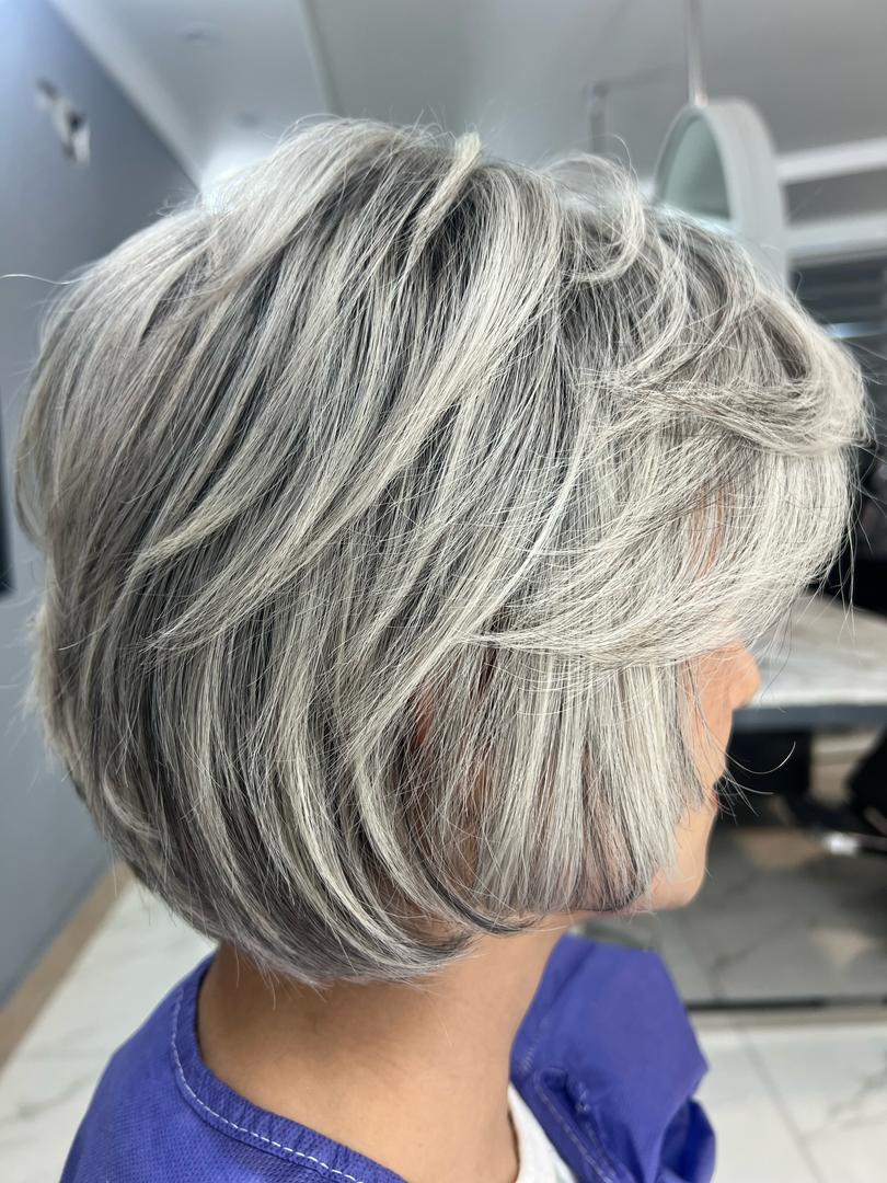 رنگ و لایت و کراتین سحر رضایی در آمل رنگ و لایت و کراتین سحر رضایی در آمل