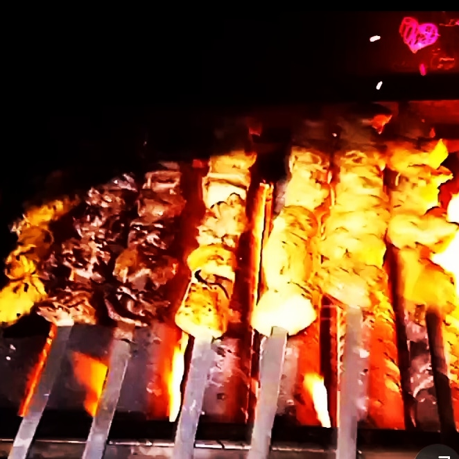 رستوران و تهیه غذای اناربیج در بندرانزلی رستوران و تهیه غذای اناربیج در بندرانزلی