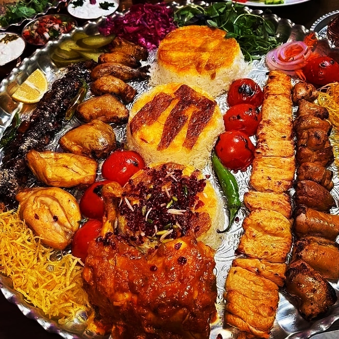 رستوران و تهیه غذای اناربیج در بندرانزلی رستوران و تهیه غذای اناربیج در بندرانزلی