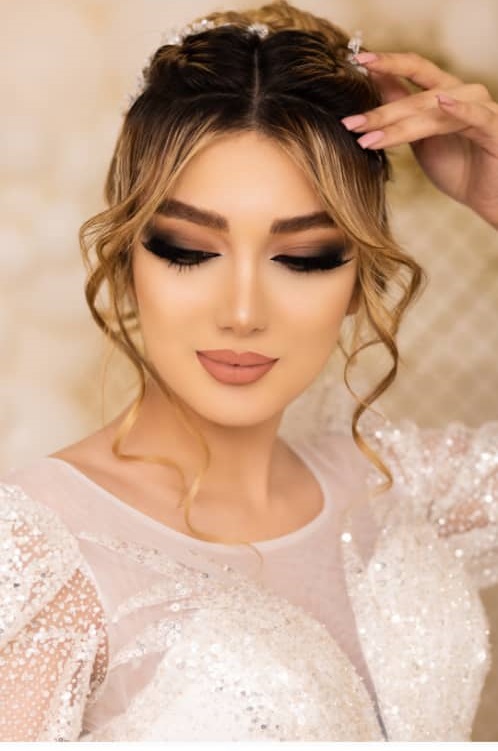 مرکز تخصصی عروس نسترن عبادی در اردبیل