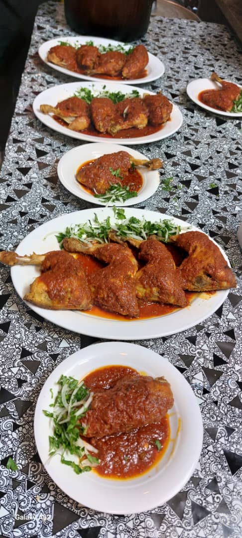 رستوران آقابزرگ ( دایی رحیم سابق) در کلاچای