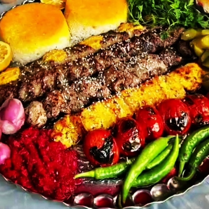 رستوران و تهیه غذای اناربیج در بندرانزلی رستوران و تهیه غذای اناربیج در بندرانزلی