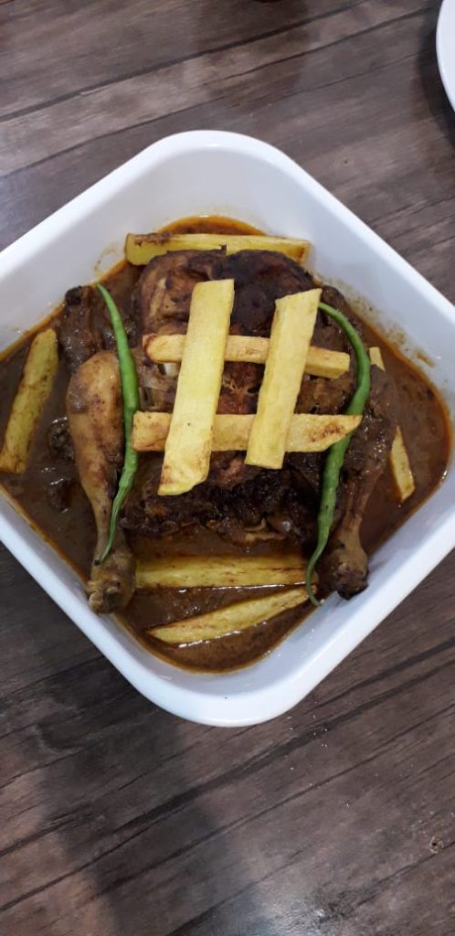 رستوران آقابزرگ ( دایی رحیم سابق) در کلاچای