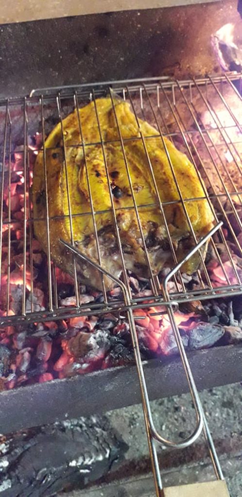 رستوران آقابزرگ ( دایی رحیم سابق) در کلاچای