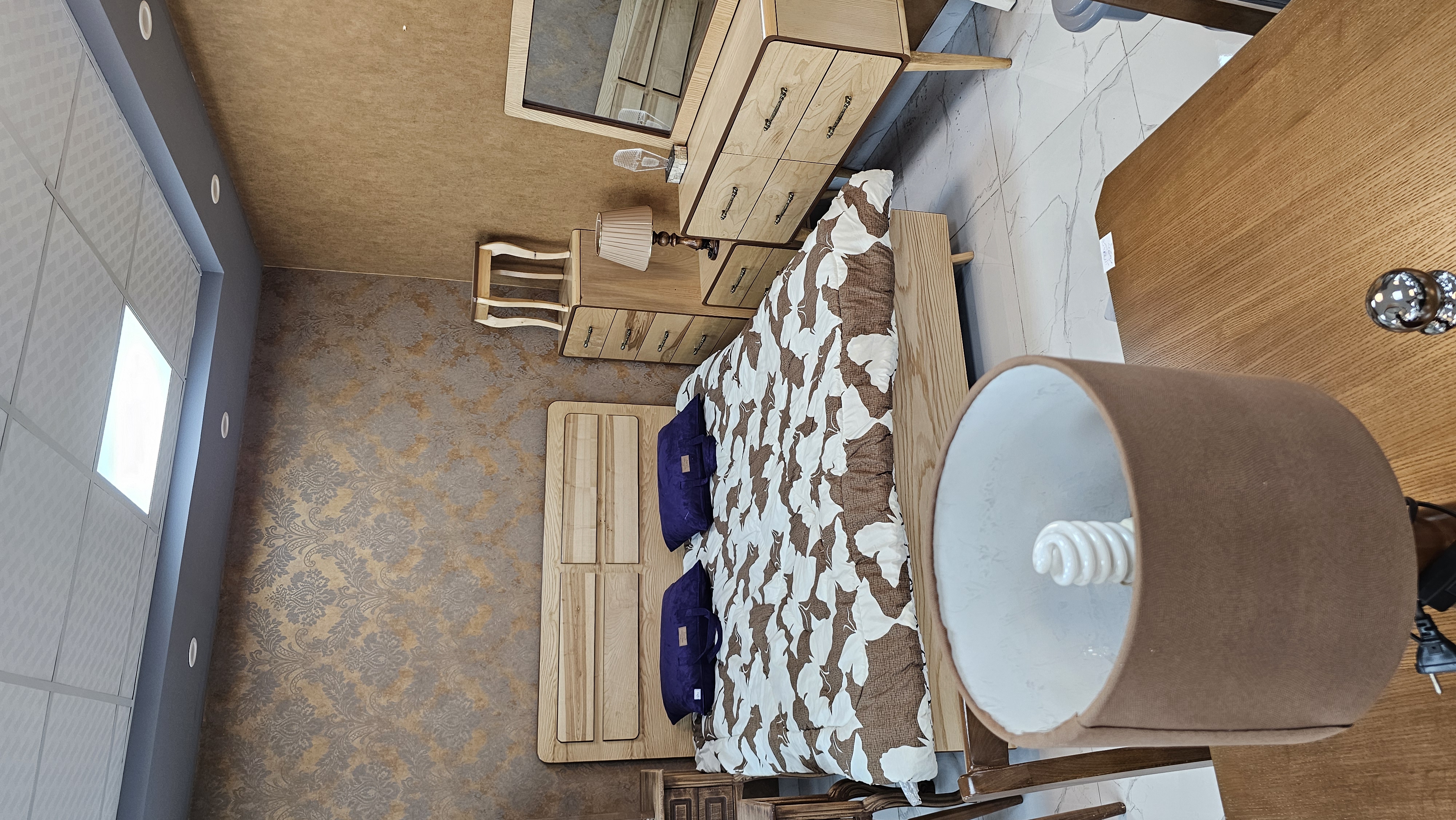 مبل امپراطور در تالش مبل امپراطور در تالش