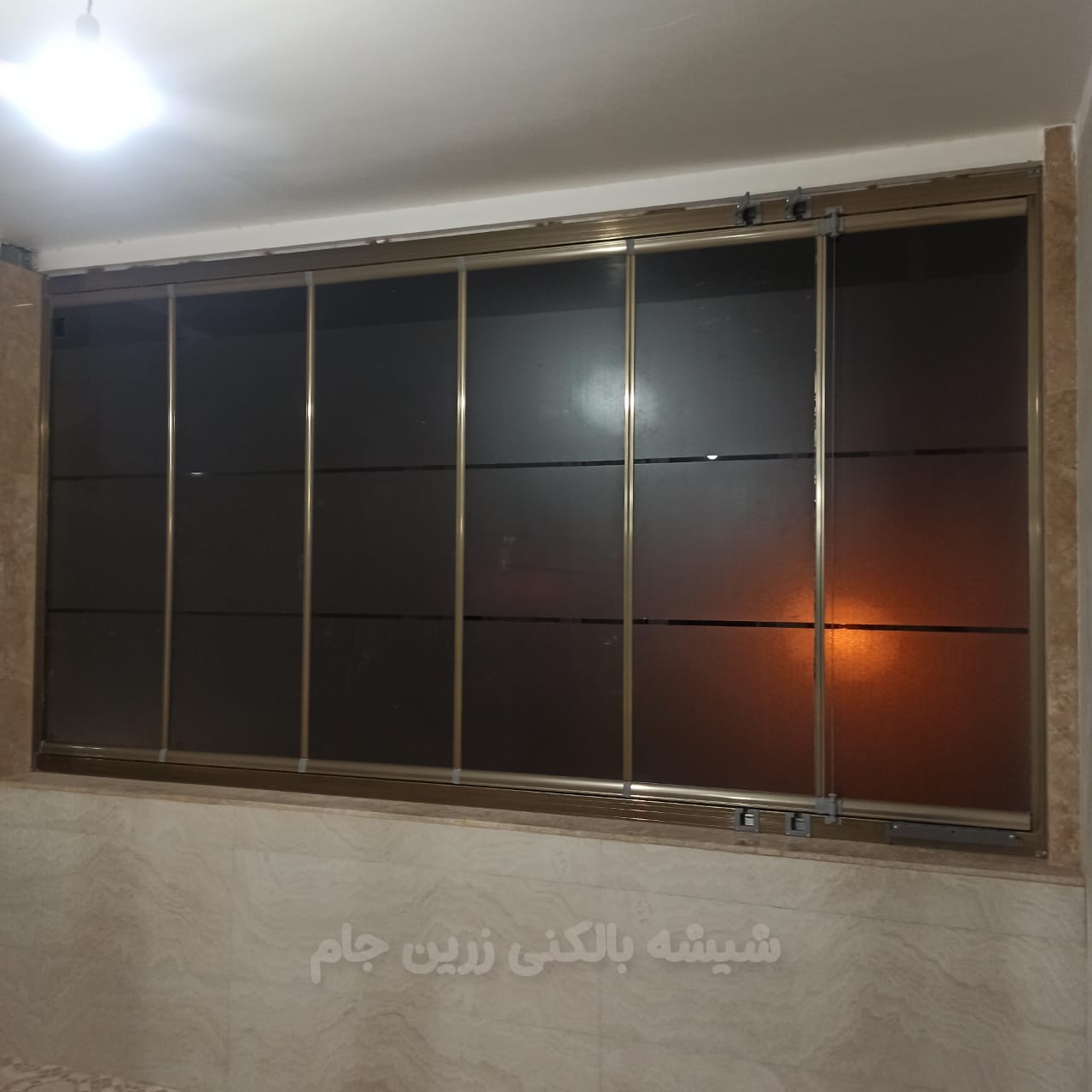 شیشه بالکنی زرین جام در کرمانشاه شیشه بالکنی زرین جام در کرمانشاه