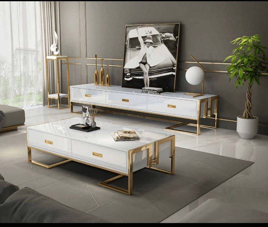 میز و کنسول ۳۰۱ طلایی