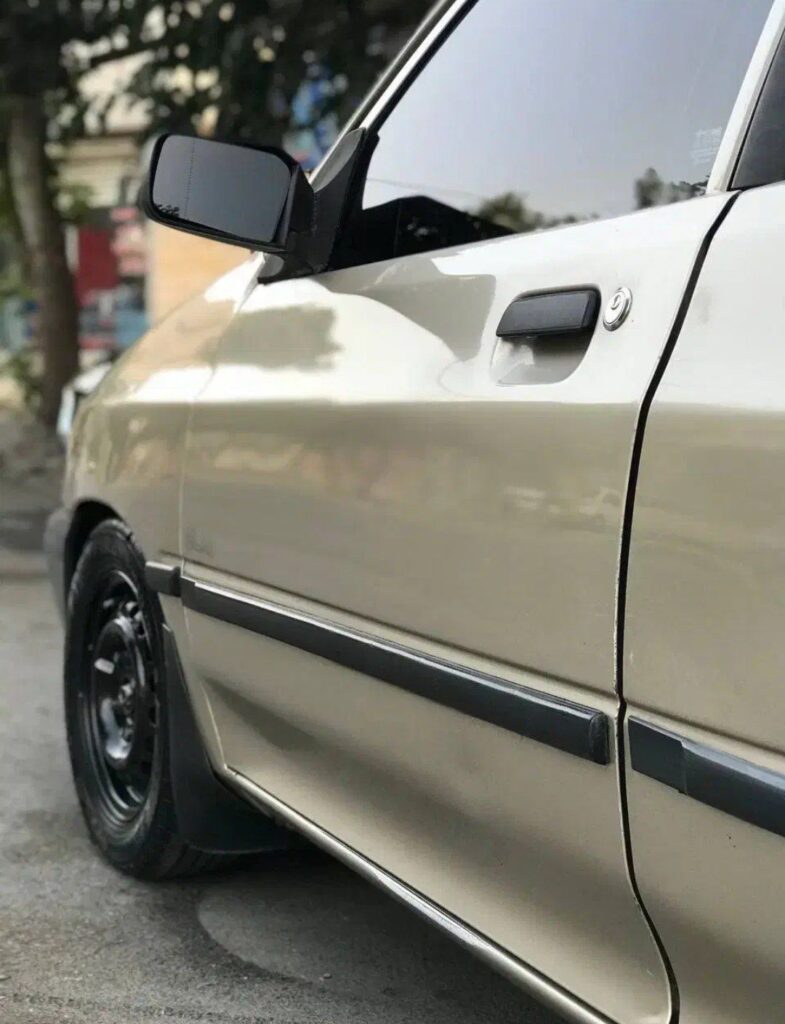 کلینیک دیتیلینگ خودرو رویال در خرم آباد