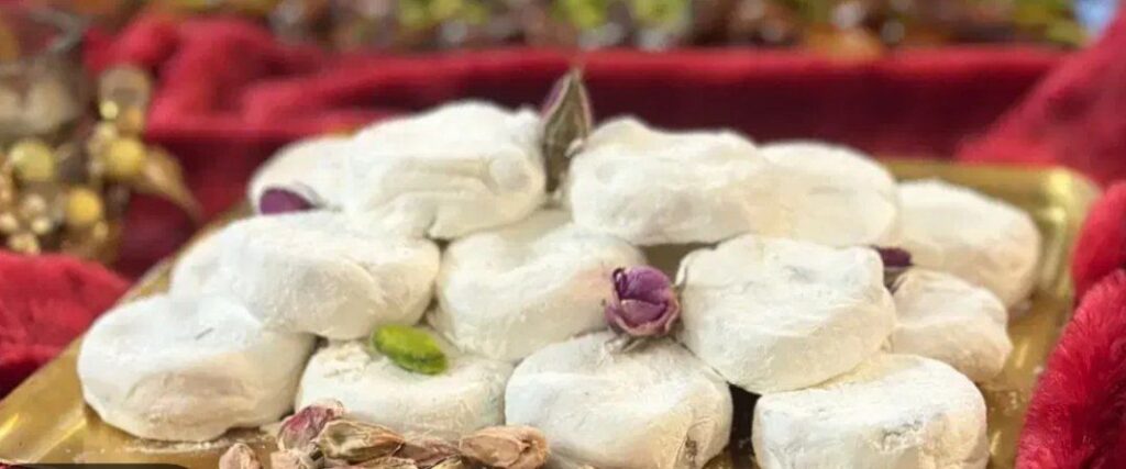 آموزشگاه شیرینی پزی و آشپزی پریسا دیانی در اصفهان