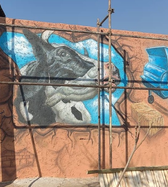 نقاشی دیواری رضا کیانی در اصفهان نقاشی دیواری رضا کیانی در اصفهان